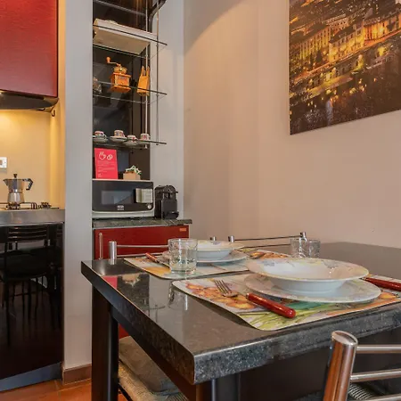 Studio S. Tommaso A Piazza Castello By Wonderful Italy *