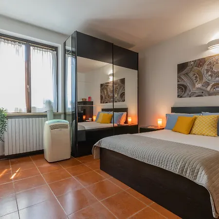 Appartamento S. Tommaso A Piazza Castello By Wonderful Italy