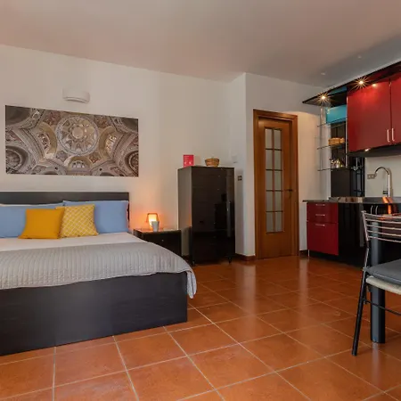 Appartamento S. Tommaso A Piazza Castello By Wonderful Italy *